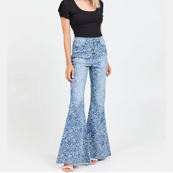 Altar’d State Blue Floral Flare Bell Bottom Jeans Size 27 - Picture 13 of 14